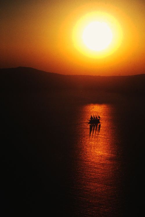 Imerovilgi, Santorini, GR Fleeting Sun
